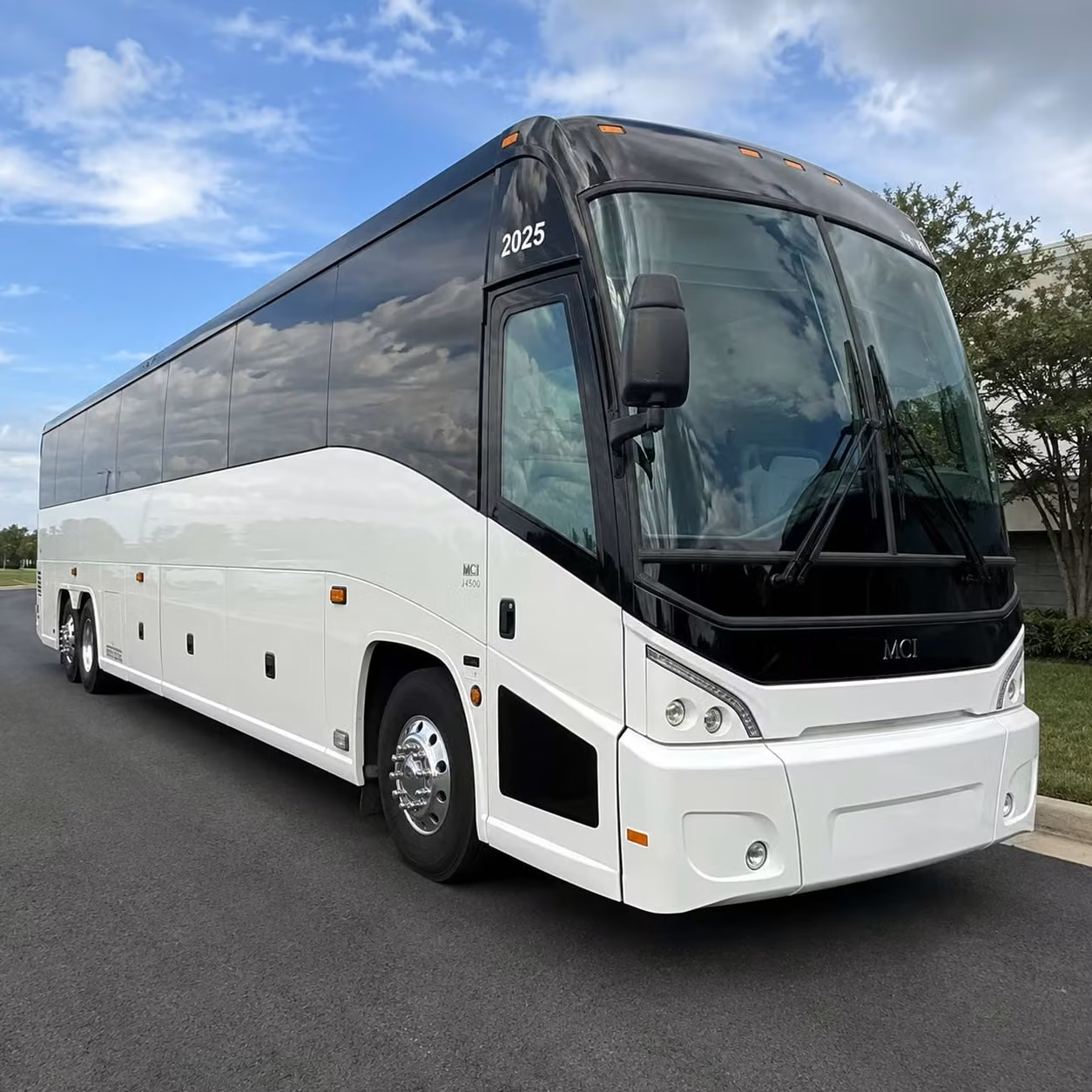 find the right bus size for your gainesville concert group