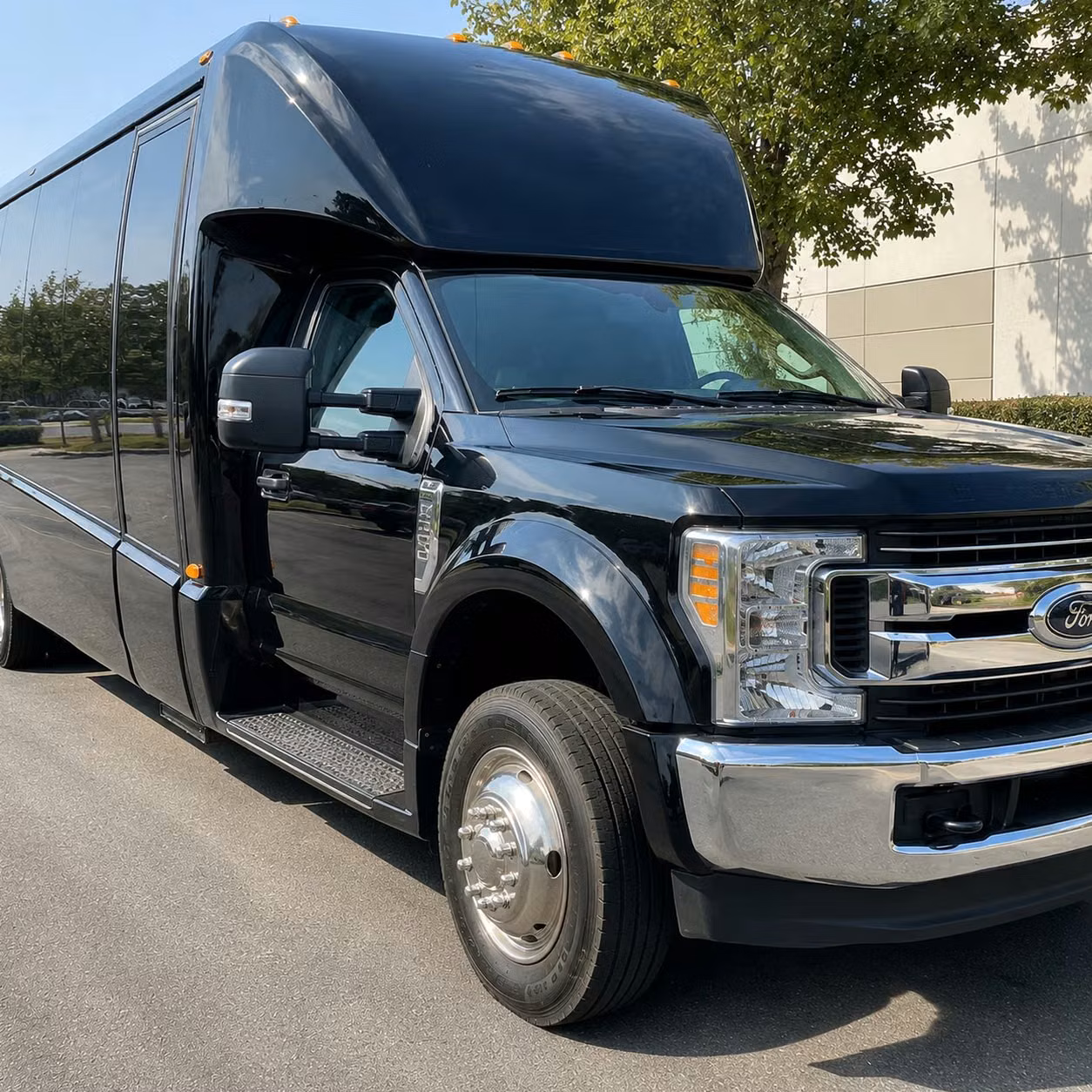 minibus rentals in gainesville keep smaller prom groups together